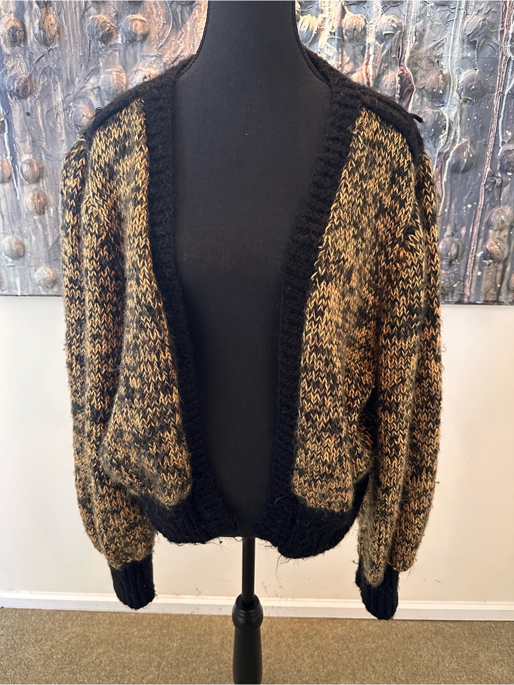 ⭐️ Vintage XL Open-Front Women's Cardigan Sweater in Black and Gold